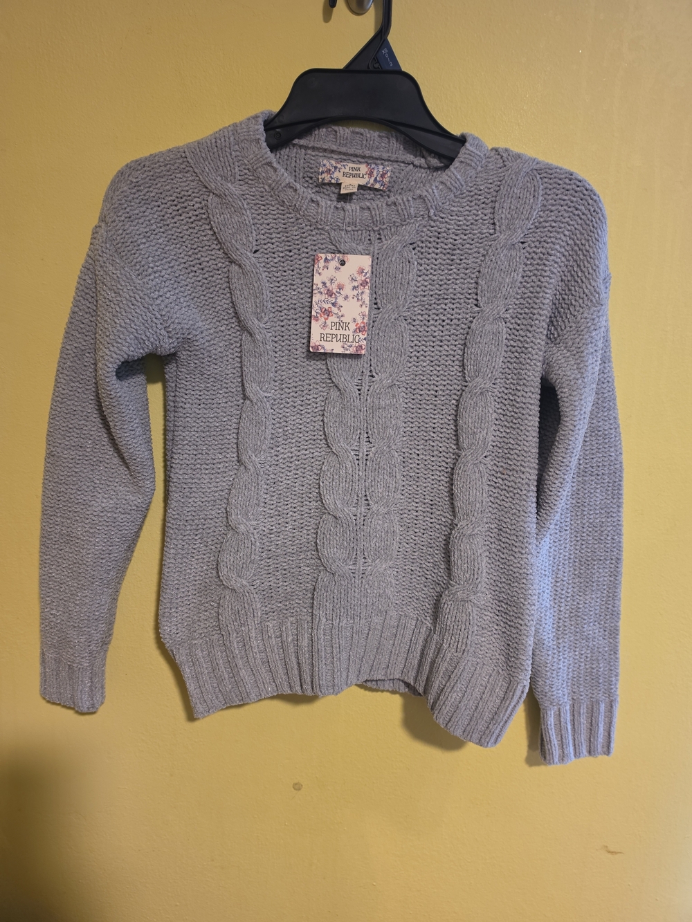 NWT Pink Republic Girls S(7/8) Solid Gray Knit Pullover Crewneck Sweater